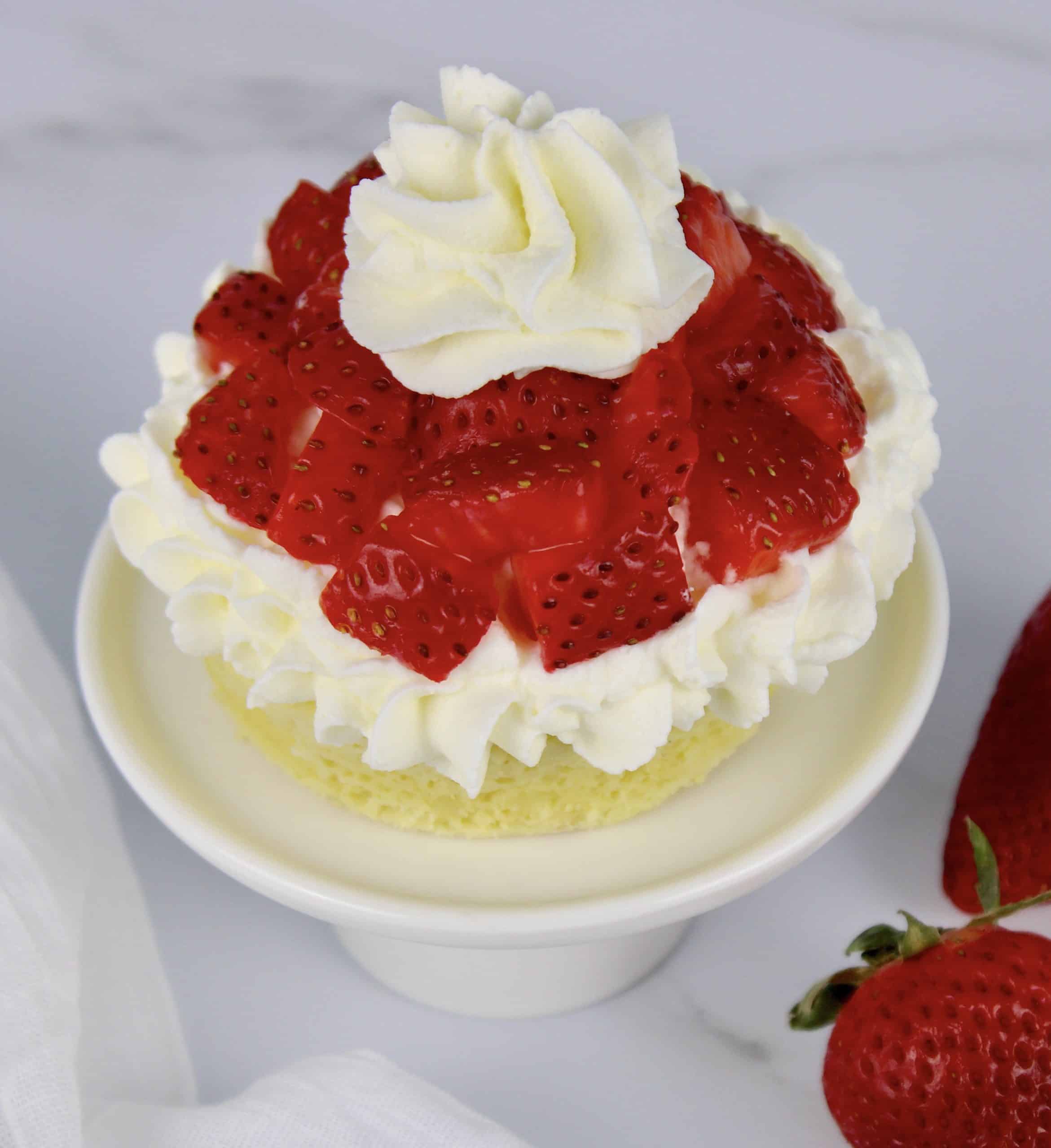 Keto Strawberry Shortcake Cake